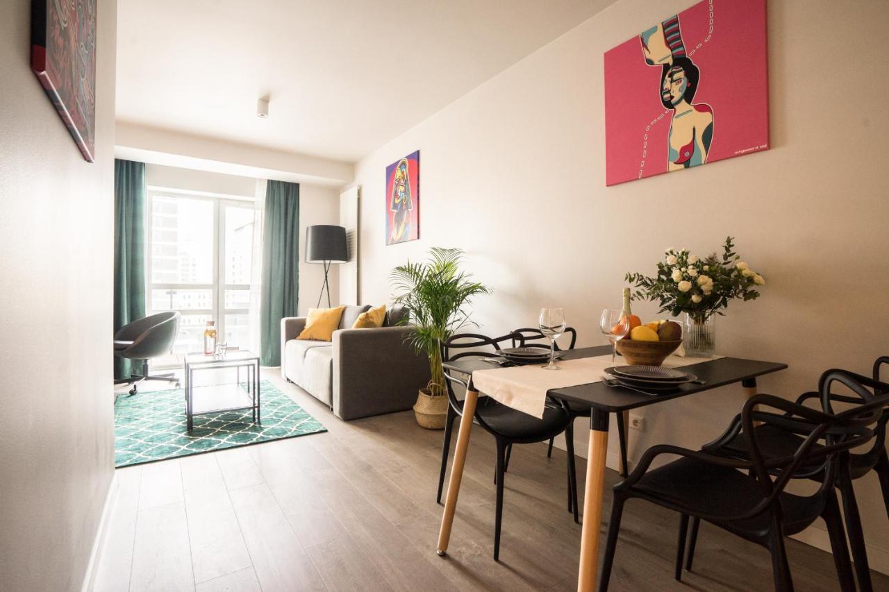 Oomph Warsaw Central Luxurious Air-Conditioned Apartment With Balcony ภายนอก รูปภาพ