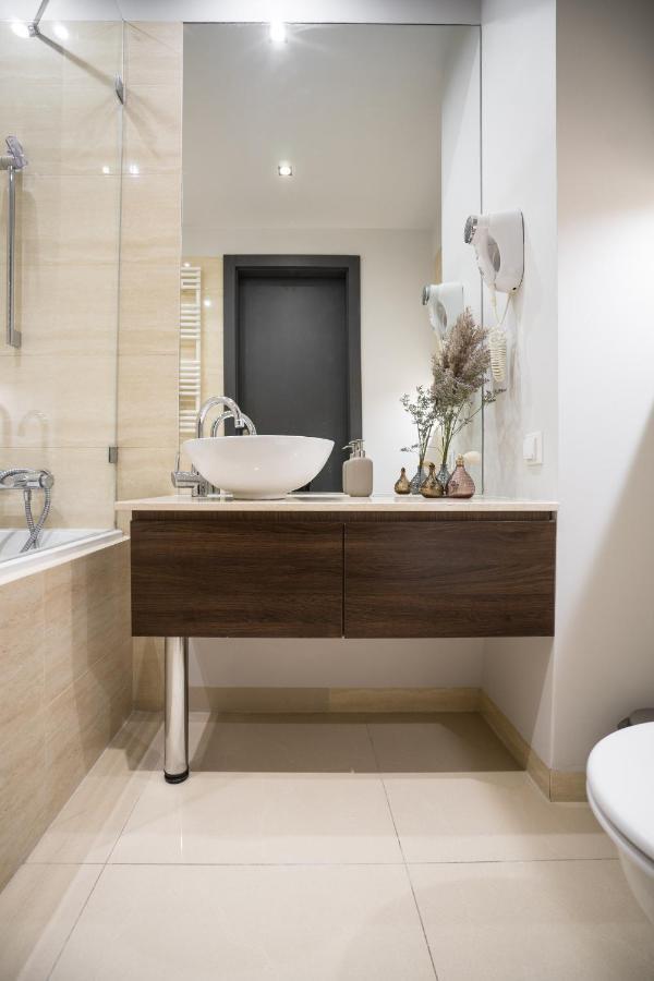 Oomph Warsaw Central Luxurious Air-Conditioned Apartment With Balcony ภายนอก รูปภาพ